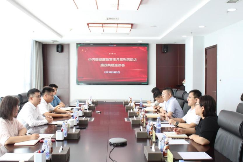 1025167546636054528.png 1025167546636054528.png